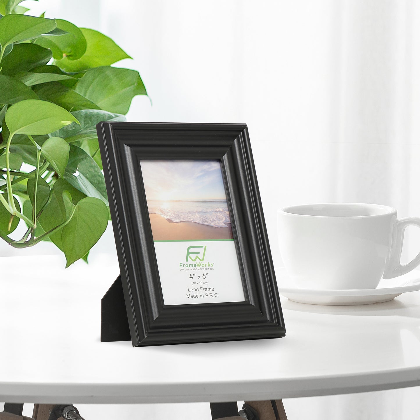 4" x 6" Black Wood 2-Pack Picture Frames with Molded Edges